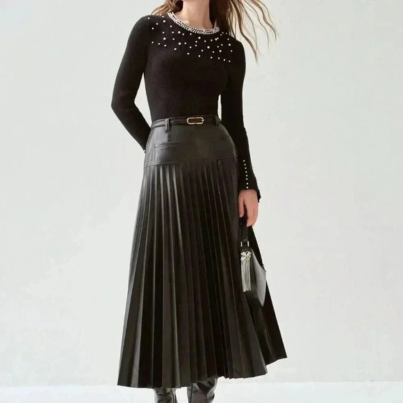 Black Casual Women's Romantic Black Pleated PU Skirt - Picture 5 of 5